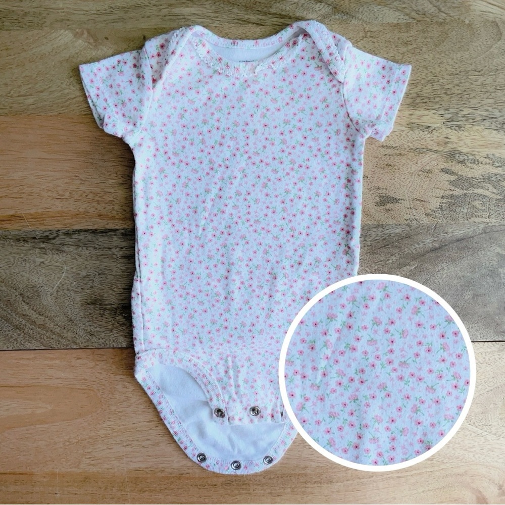 $2 Carter’s baby bodysuit 3m baby girl onesie